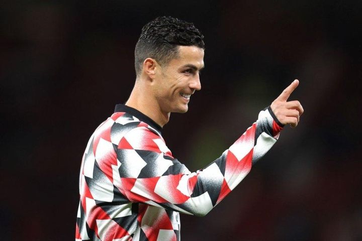 Xuất hiện nhân vật đầu tiên 'bênh' Ronaldo, chỉ trích Ten Hag thẳng mặt
