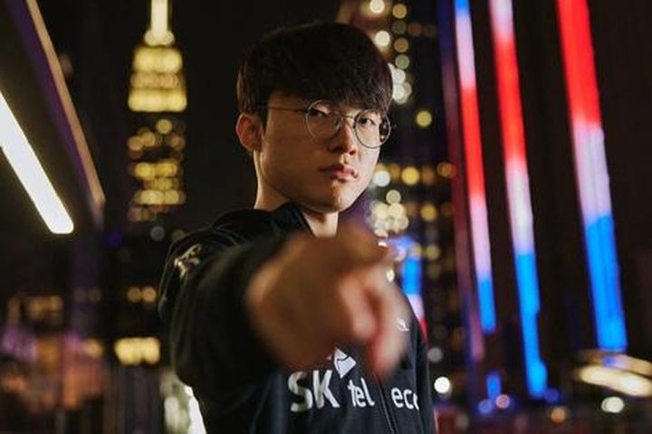 Hạ RNG, Faker và T1 giành vé tới bán kết CKTG 2022