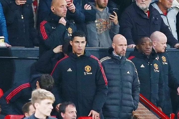 Sau lệnh trừng phạt nặng, HLV Ten Hag tiếp tục 'nắn gân' Ronaldo