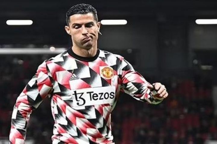 Tin nhanh bóng đá sáng hôm nay 22/10: Ronaldo làm dậy sóng mạng xã hội; PSG bất bại; Juventus thắng đậm