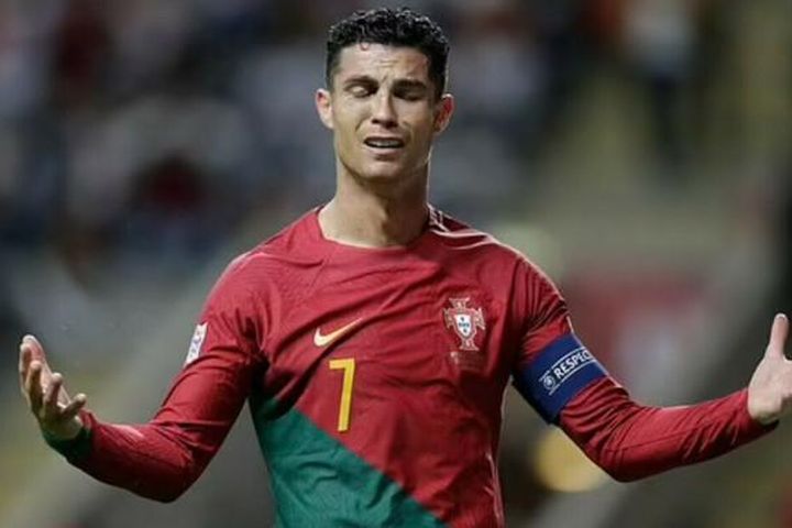 Ronaldo có thể 'phá' tuyển Bồ Đào Nha như MU, tại World Cup 2022