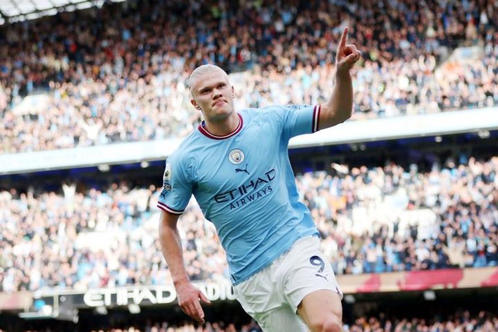 Haaland lập cú đúp, Man City 'thổi bay' Brighton