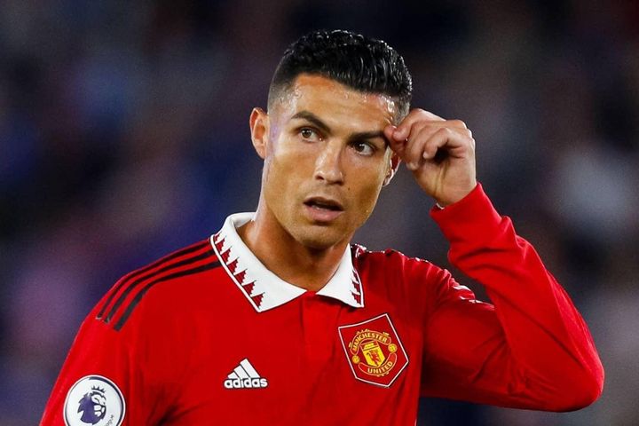 Bruno Fernandes tiết lộ cách MU xử lý vụ Ronaldo