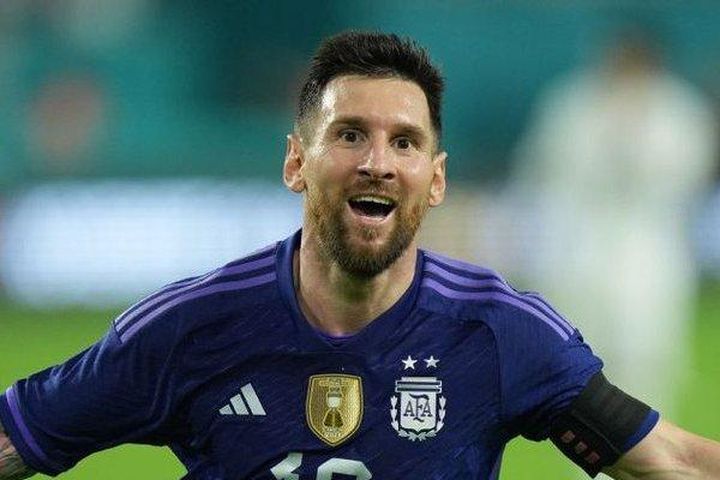 Ronaldo 'béo' nửa muốn, nửa không muốn Messi vô địch World Cup