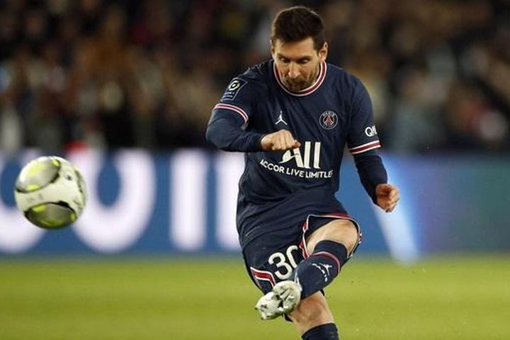 Messi lần đầu giành giải thưởng cao quý của Ligue 1