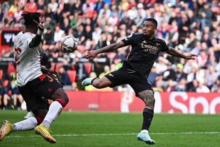 Xhaka mở tỷ số nhưng Southampton ngược dòng cầm chân Arsenal