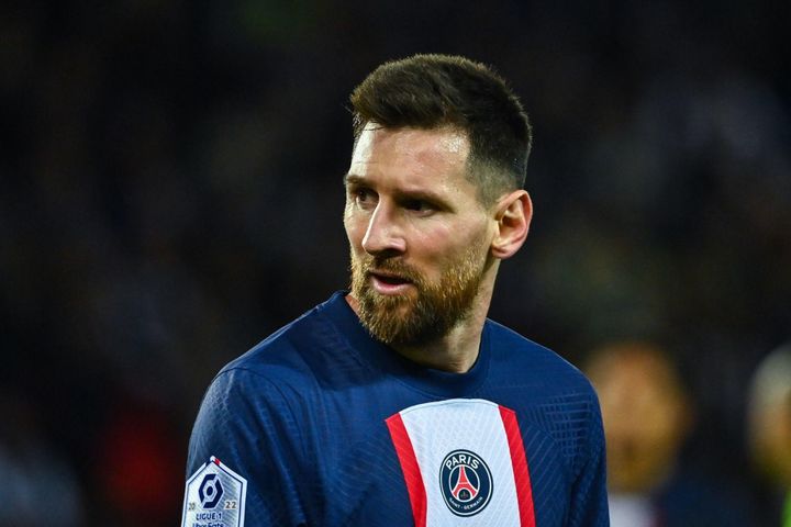PSG muốn giữ chân Messi