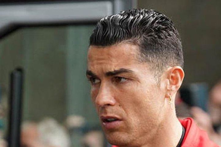 Ten Hag ra điều kiện để Ronaldo ngay lập tức trở lại đội một MU