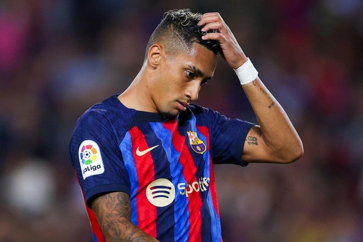 Chỉ Super League cứu được Barca
