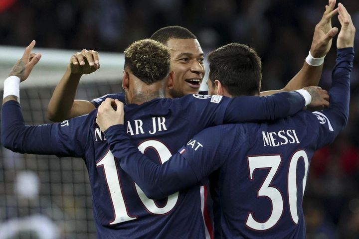 12 đội giành vé qua vòng bảng Champions League sớm một lượt