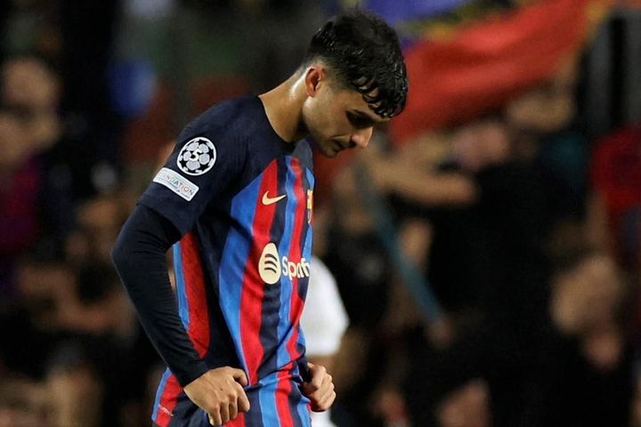 Pedri: 'Barca không xứng đáng đi tiếp ở Champions League'