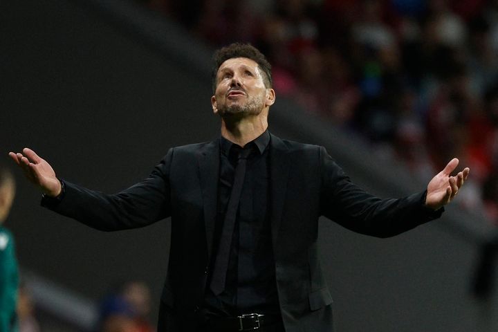 HLV Simeone nói gì khi Atletico bị loại ở Champions League