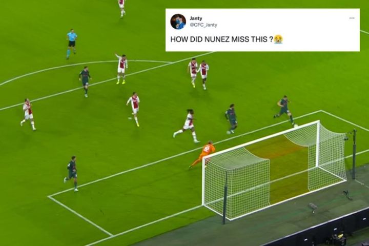 Lỡ ghi bàn khó tin, sao Liverpool bị ví như 'Andy Carroll của Uruguay'