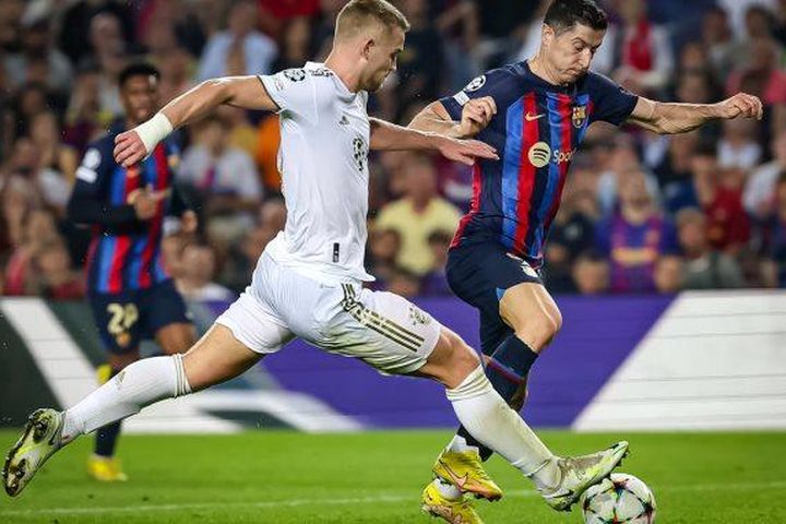 Barcelona xuống chơi C2, xác định 12 đội vào vòng 1/8 Champions League