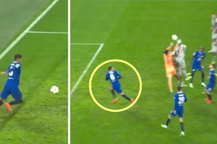 Phát sốt Thiago Silva cứu Kepa, đưa Chelsea vào vòng 1/8 Cúp C1