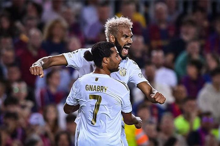 UEFA Champions League: 12 đội bóng đã bước qua vòng bảng