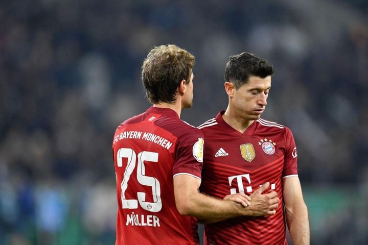 Ngày này năm xưa: Bayern Munich ''thảm bại'' ở đấu trường quốc nội
