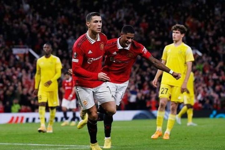 Europa League: Ronaldo trở lại ghi bàn, Pháo thủ lần đầu im tiếng