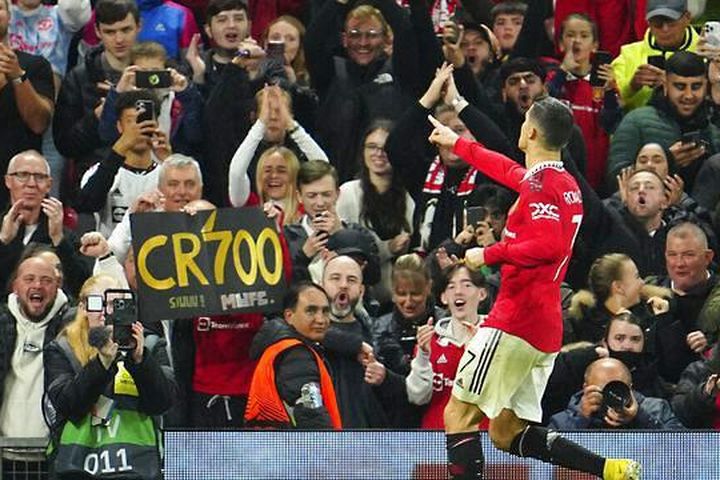 Europa League tăng cường siêu tiền đạo và cỗ máy ghi bàn