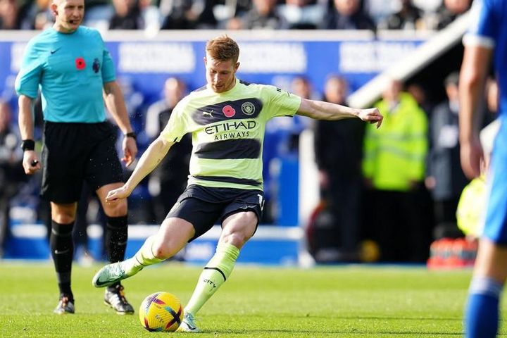 Haaland 'mất tích', Man City thắng nhọc nhờ De Bruyne