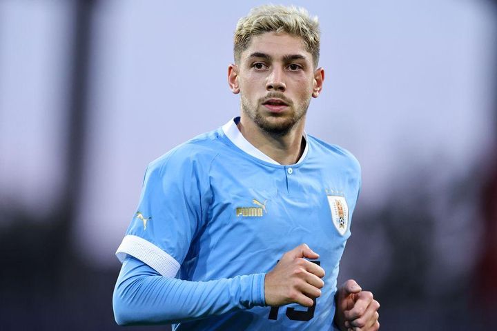 Ngôi sao trẻ Valverde thừa nhận khó khăn chờ đợi tuyển Uruguay
