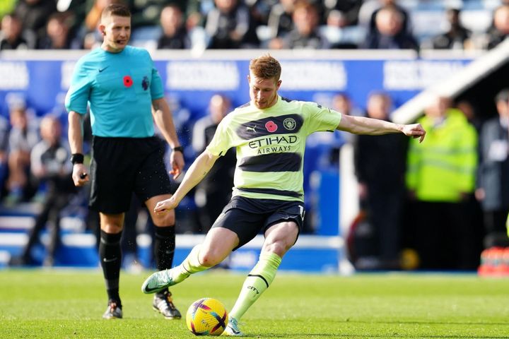 Trực tiếp bóng đá Leicester 0-1 Man City: De Bruyne ghi bàn siêu phẩm