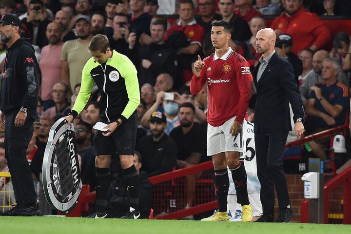 Ronaldo gây sốc với những tiết lộ động trời ở Man United