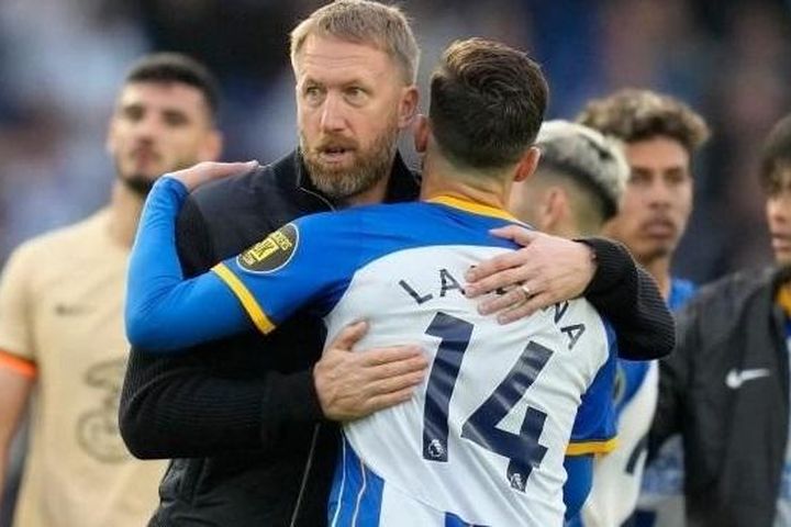 HLV Potter thất vọng sau trận thua mất mặt của Chelsea