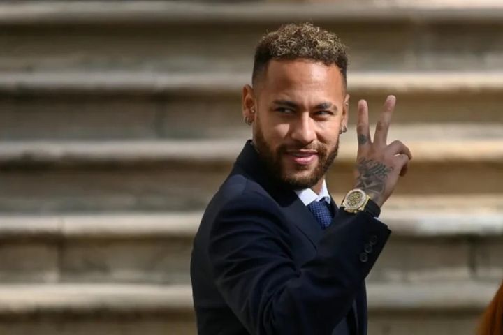 Đóng hồ sơ Neymar, không tù tội gì nữa