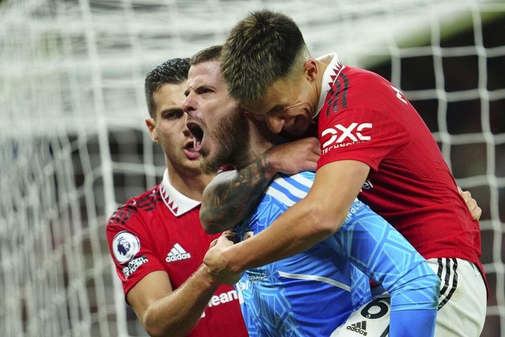 Pep có lý khi nói MU đủ sức đua vô địch