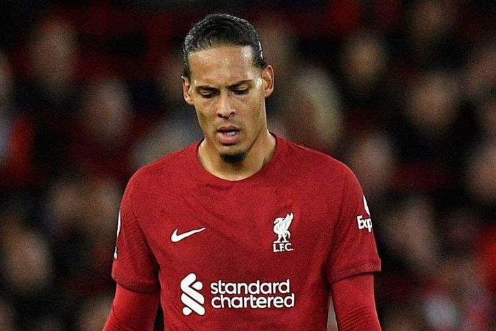Phong độ đáng báo động của Van Dijk