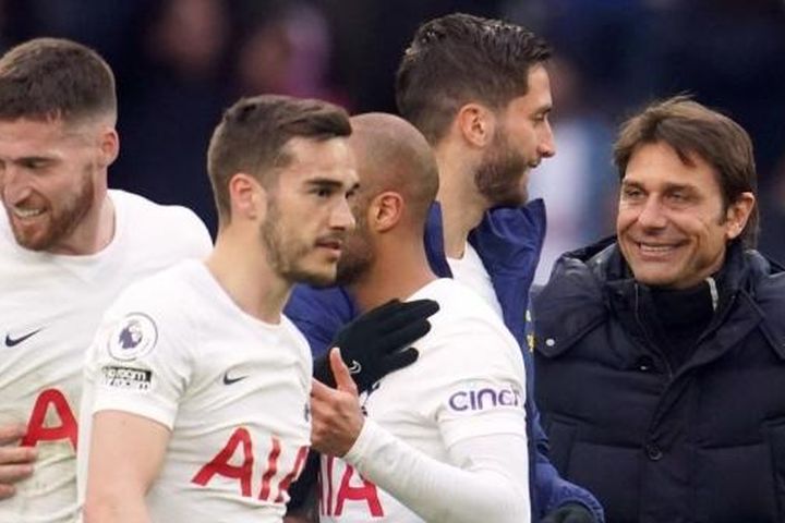 Chuyển nhượng cầu thủ ngày 31/10: Tottenham bổ sung tân binh; MU cần gấp 1 tiền đạo; Franck Kessie muốn rời Barca
