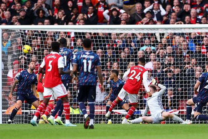 Đại thắng đội bét bảng, Arsenal đòi lại ngôi đầu từ tay Man City