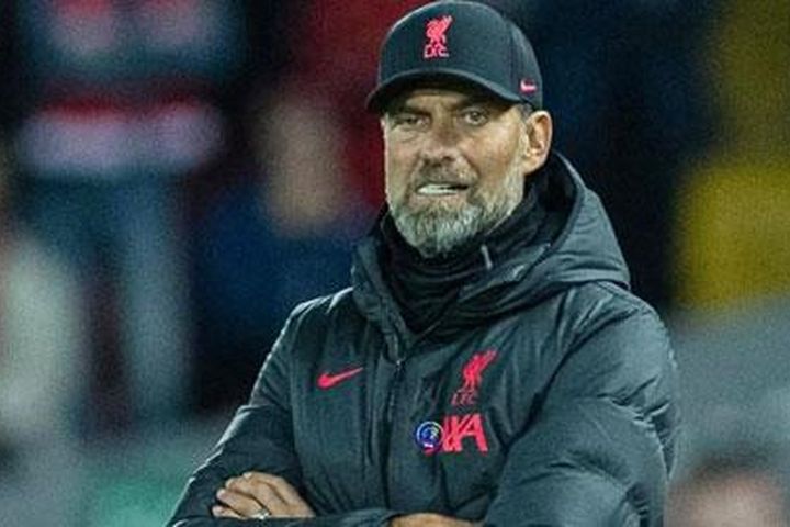 Liverpool thua đau vì sai lầm của HLV Klopp
