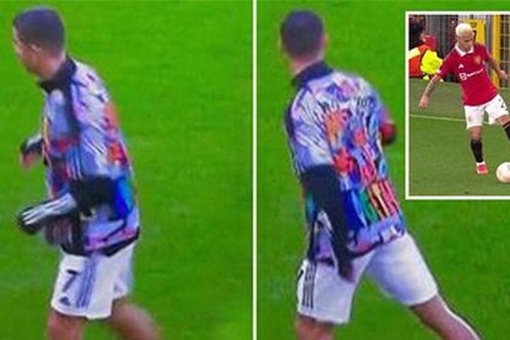 Ronaldo thử 'xoay compa' như Antony và cái kết