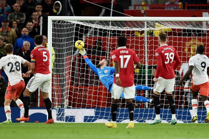 Rashford cán mốc 100 bàn thắng, De Gea xuất thần, MU 'đả bại' West Ham