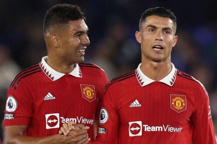 Casemiro vượt mặt Ronaldo trong phòng gym