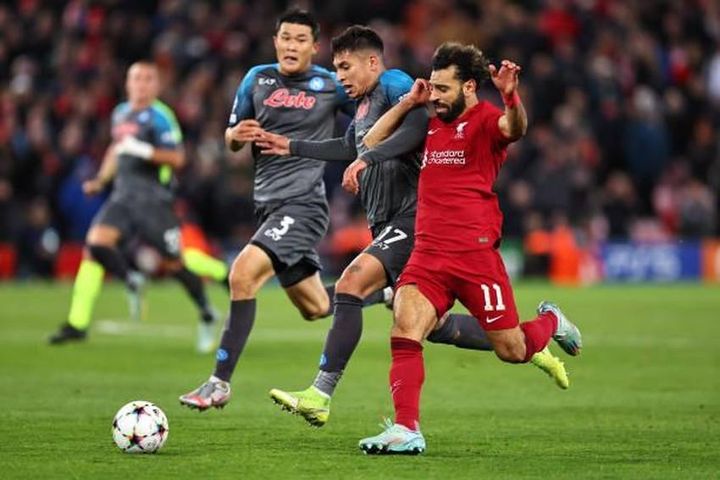 Liverpool và Tottenham thắng phút cuối cùng