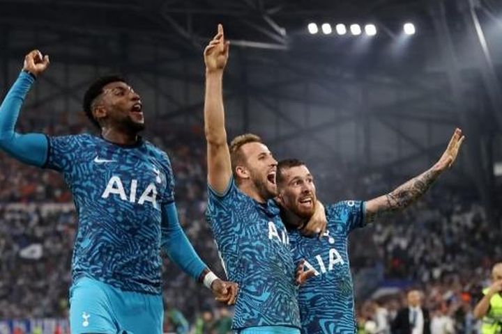 Tottenham Hotspur xuất sắc vượt qua bảng tử thần