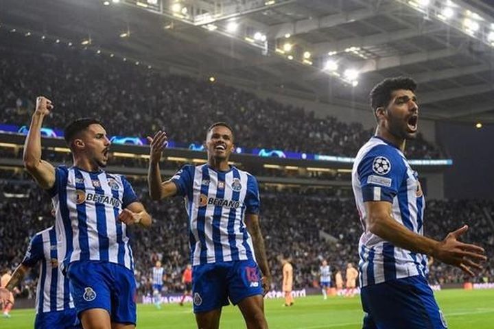 Porto lên ngôi đầu, Atletico kết thúc hành trình châu Âu