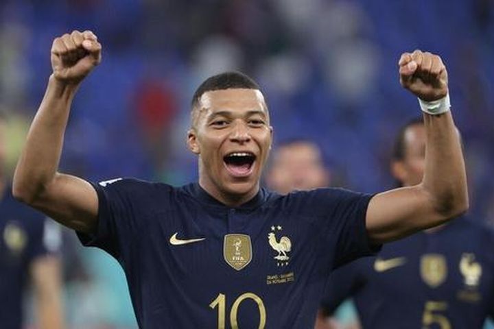 Kylian Mbappe trở thành cầu thủ đắt giá nhất thế giới