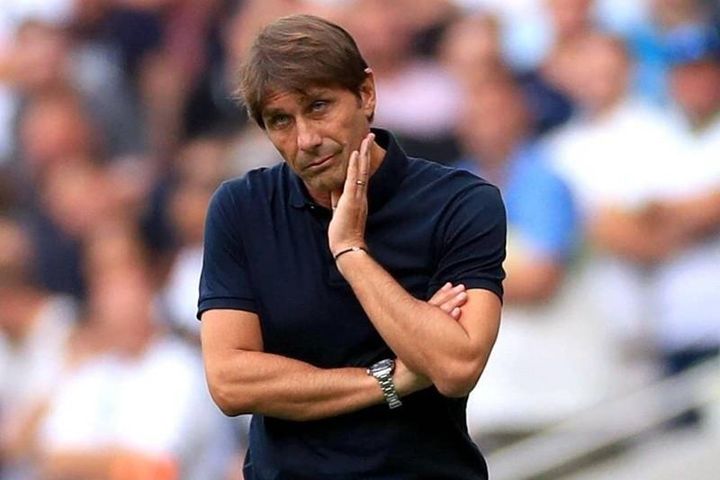 Giáng sinh căng thẳng của Conte