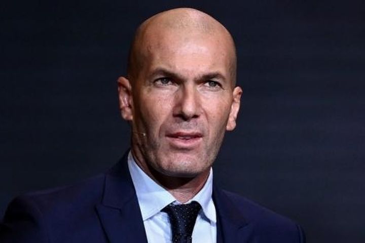 Zidane trở thành ứng viên hàng đầu ngồi vào 'ghế nóng' tại ĐT Brazil