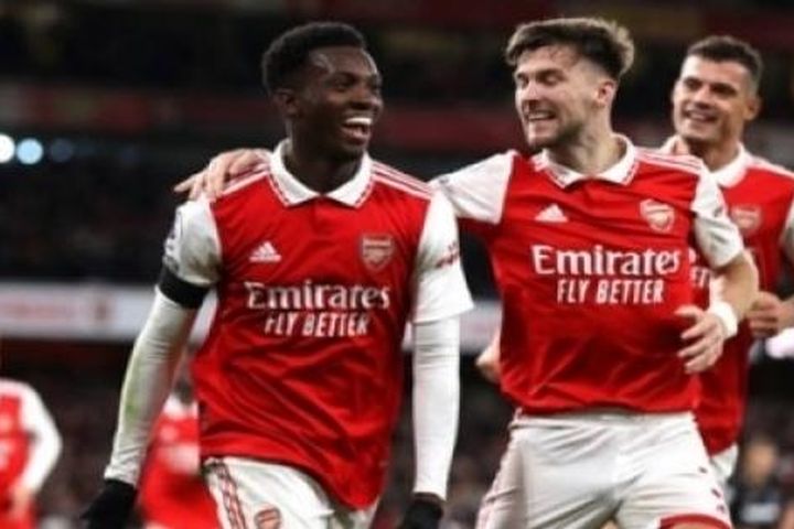 Ngược dòng ấn tượng, Arsenal xây chắc ngôi đầu Premier League