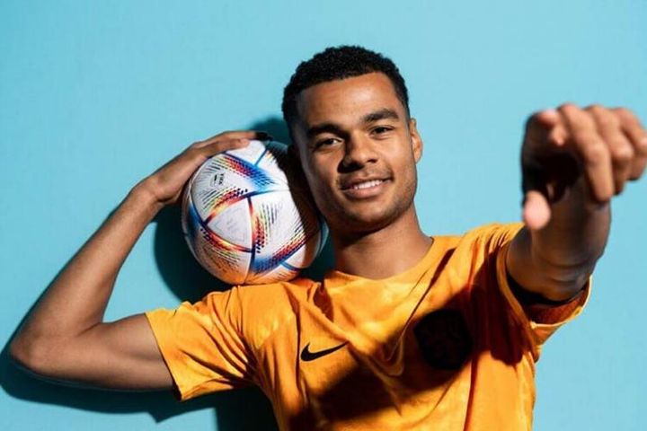 CHÍNH THỨC: Liverpool giật Gakpo trước mũi MU, giá 37 triệu bảng