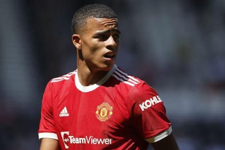 Cầu thủ bí ẩn trong danh sách tiền đạo của Man United
