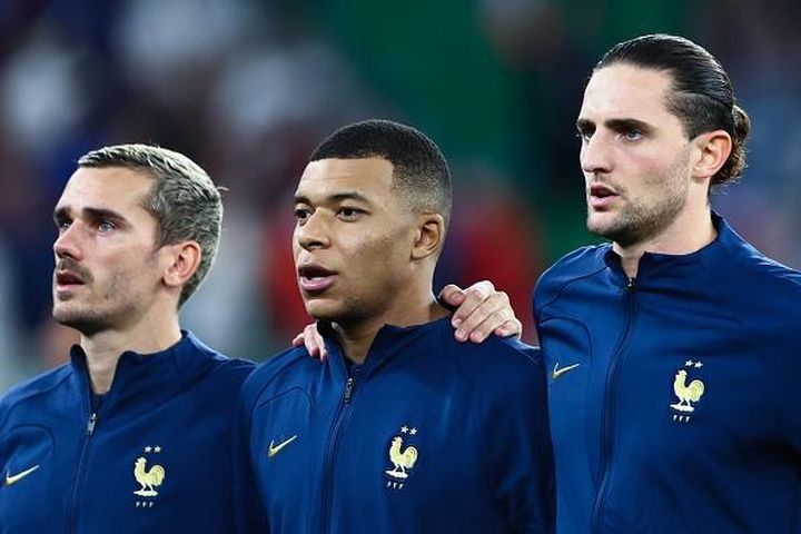 Rabiot tiết lộ điều khó chịu nhất về Mbappe