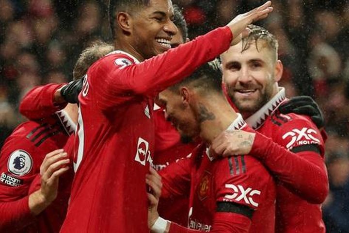 Man United, Chelsea thắng tưng bừng, bay cao giải Ngoại hạng Anh