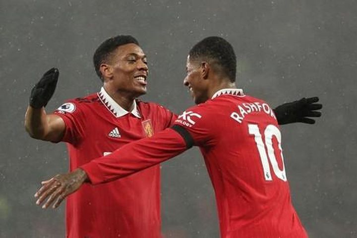 Rashford tỏa sáng rực rỡ, MU áp sát Top 4 Premier League