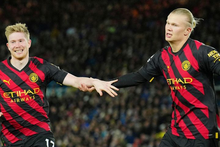 Haaland lập cú đúp, Man City thắng dễ Leeds